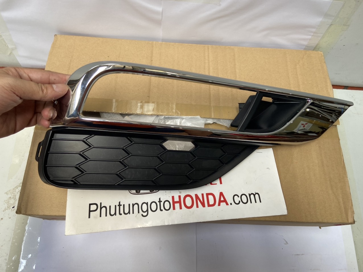 Ốp đèn sương mù xe Honda CRV 2016 đến 2017